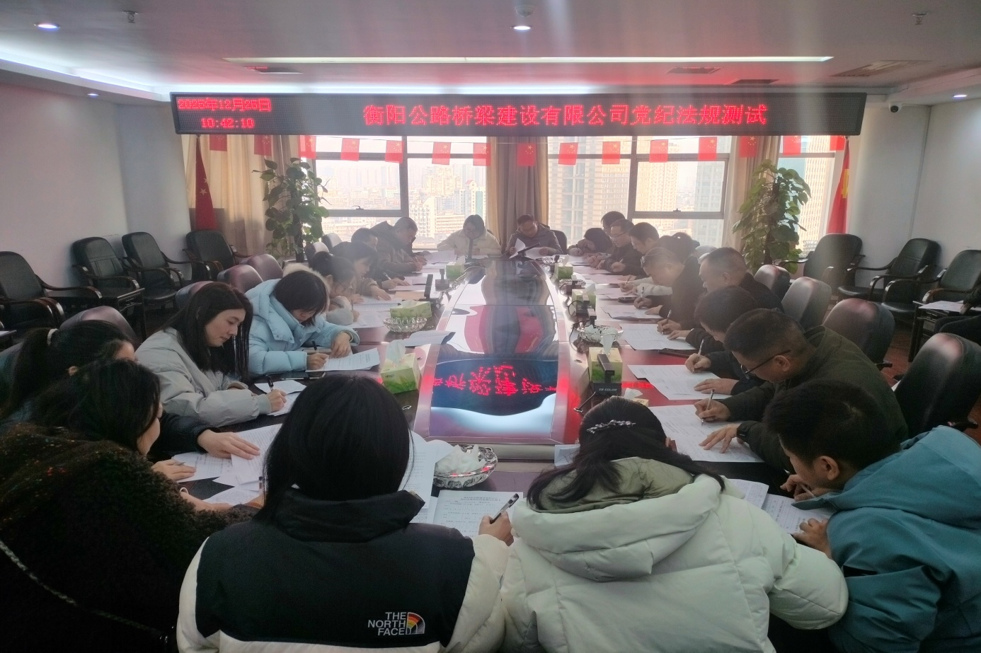 图片2.jpg 图片2.jpg